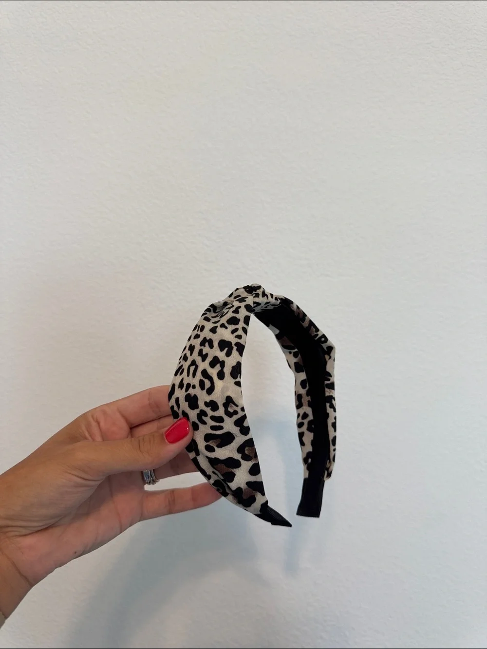 Amazon Leopard Print Knotted Headbands in Brown and Cream